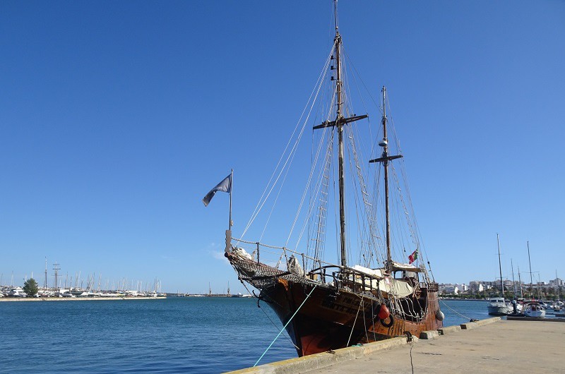 Portimao schip in de haven