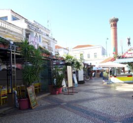 Veel restaurantjes en winkels in Portimão