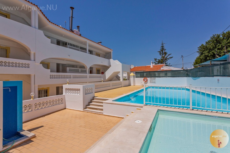 Swimming pool and children's pool. Accessible only to residents Aurora Mar.