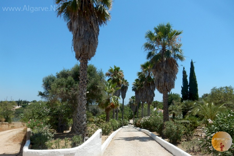 Allée de 75 mais la villa Algarve.