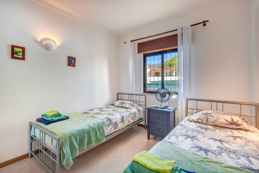 aurora-mar-207-Deux-chambres-simples