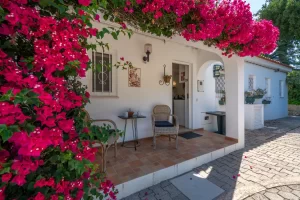vila-maria-Blumenmeereingang
