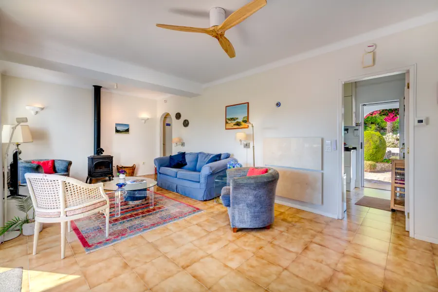 vila-maria-livingroom-detail