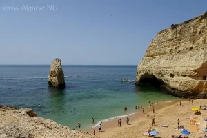 Het smokkelaarsstrandje Praia do Carvalho.